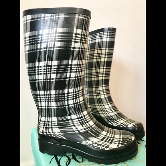 Plaid Rain Boots - Picture 2 of 4